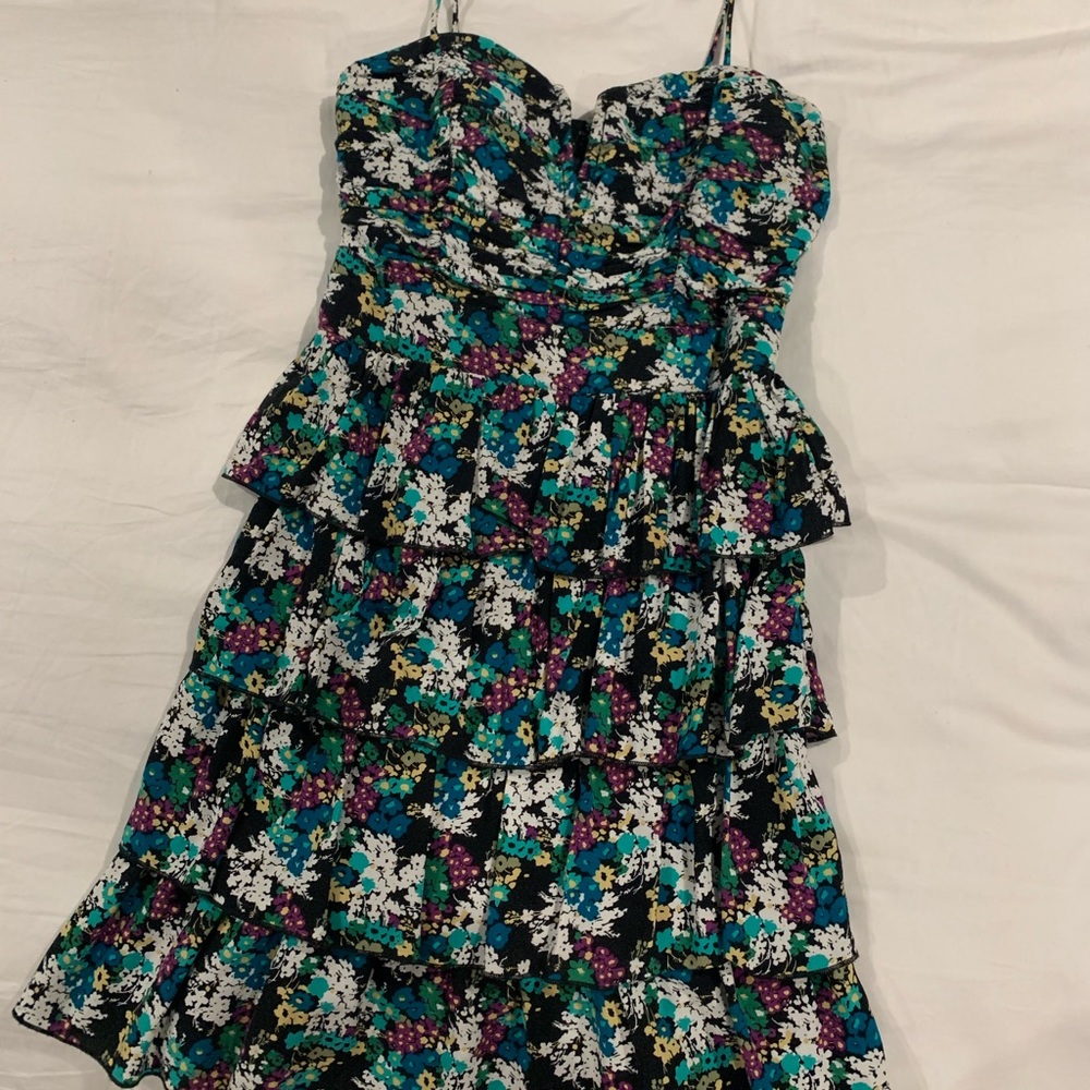 Juniors/Women’s Dress
